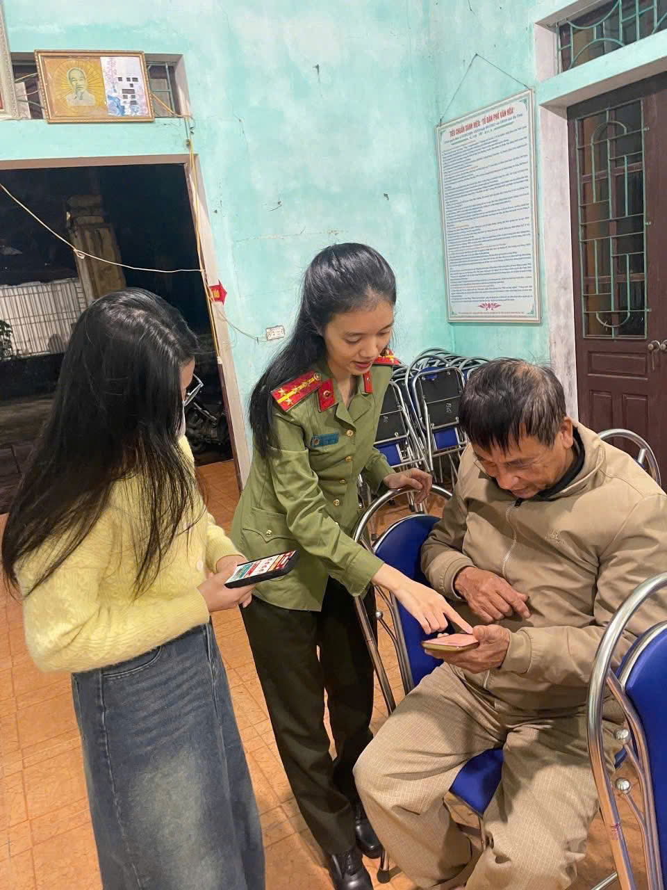 Phát huy quyền làm chủ – Tích cực góp ý các Dự thảo Văn kiện Đại hội XIV của Đảng qua ứng dụng VNeID