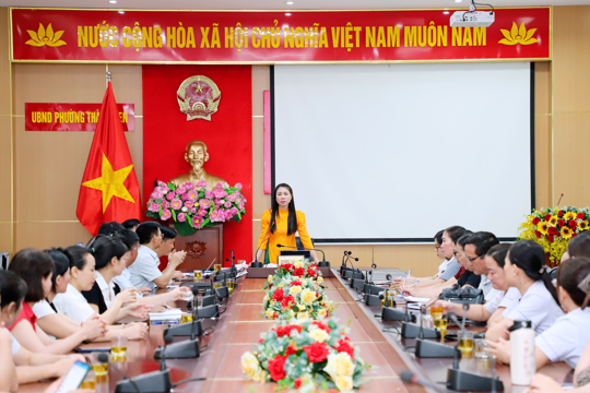 Lãnh đạo phường Thành Sen làm việc về công tác bảo vệ, chăm sóc sức khỏe Nhân dân 6 tháng đầu năm