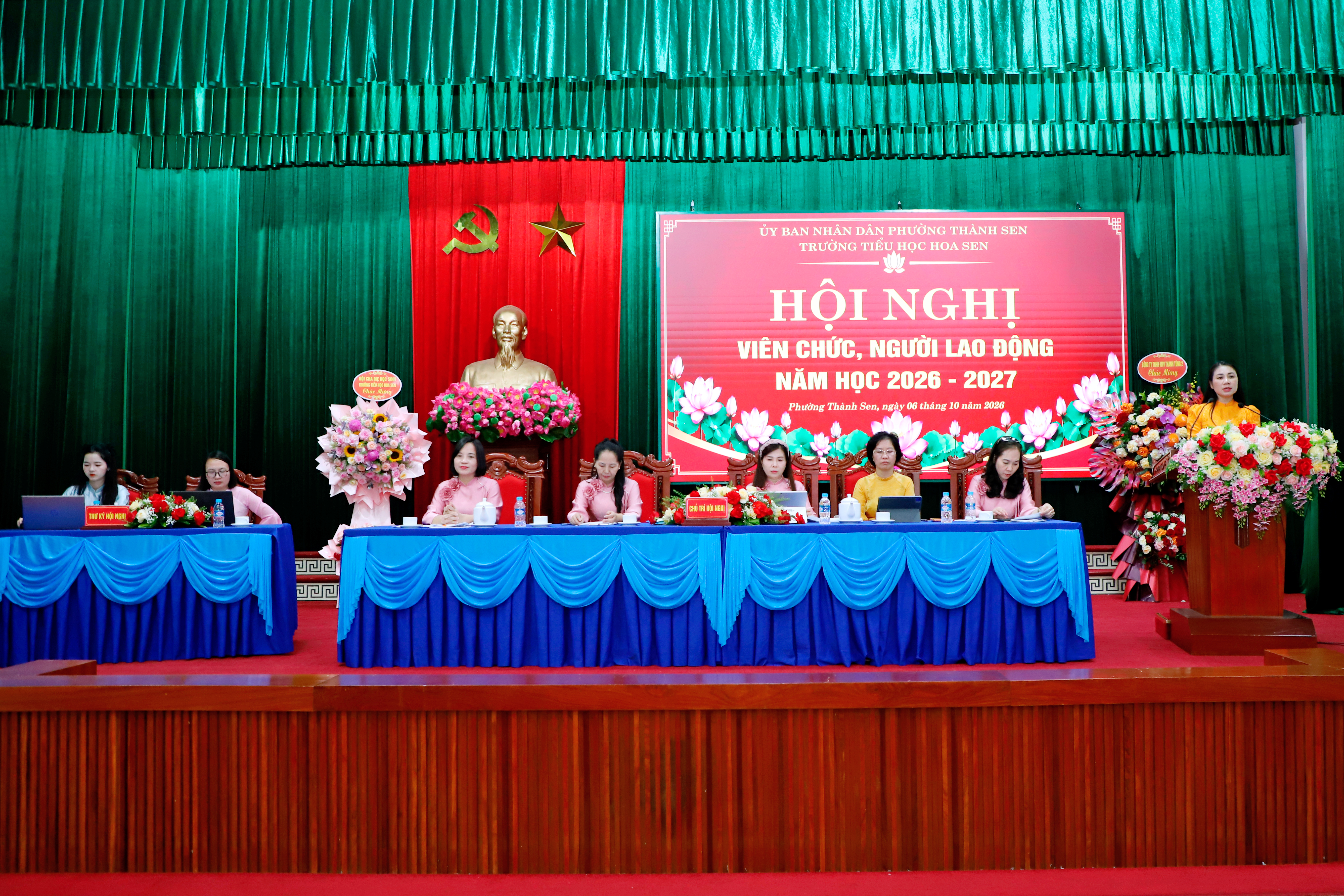 Hội nghị Viên chức và người lao động Trường Tiểu học Hoa Sen năm học 2026 - 2027 