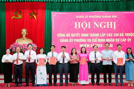 Đảng uỷ phường Thành Sen thành lập 11 chi bộ trực thuộc 