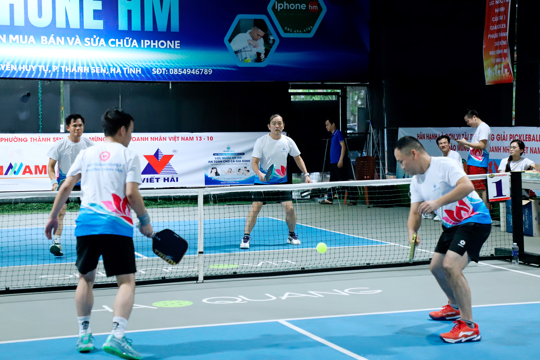 Sôi nổi Giải Pickleball mừng ngày doanh nhân 2026