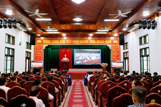Phường Thành Sen nghiêm túc học tập, quán triệt Nghị quyết Trung ương 3