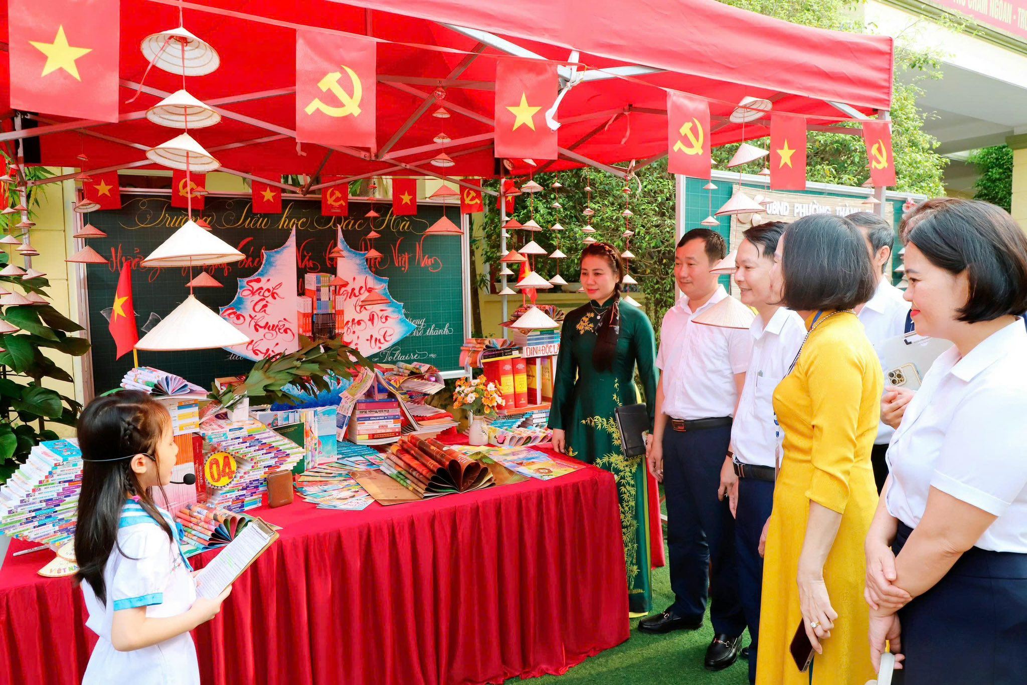 TRƯỜNG TIỂU HỌC BẮC HÀ TỔ CHỨC ĐIỂM NGÀY SÁCH VÀ VĂN HÓA ĐỌC VIỆT NAM NĂM 2026 